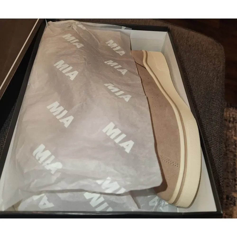 MIA Women's Sprint‎ Round Toe Sneakers, SIZE 8.5